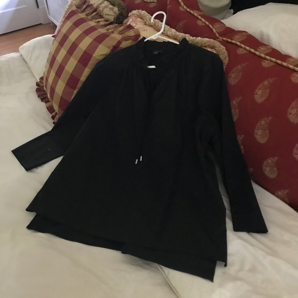 NWOT Ann Taylor black cotton top. Size XL Petite